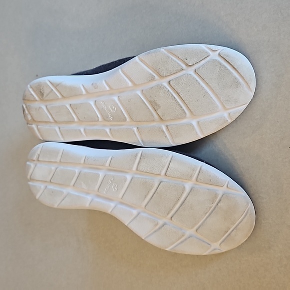 Merinos blue and white slip ons - Picture 9 of 10